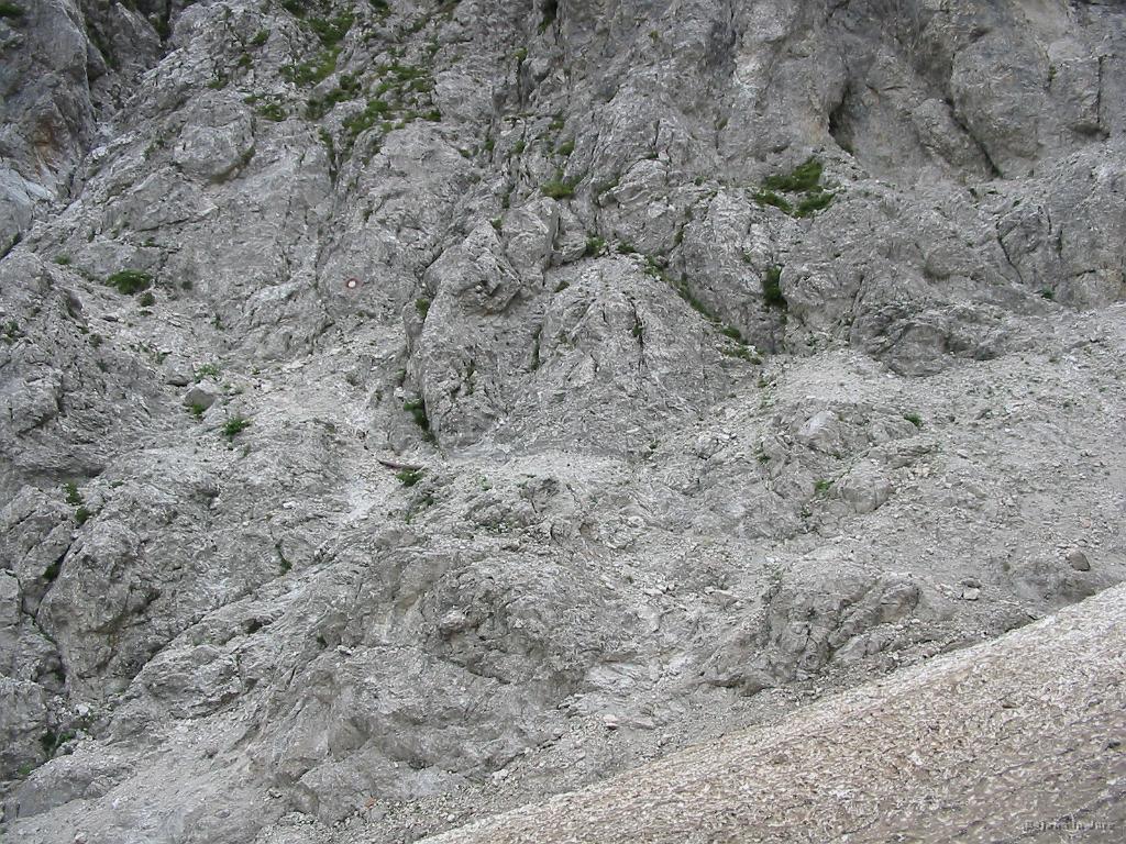 Slika_07.jpg - Ogromna markacija, ki označuje začetek slovenske poti. Pohvaliti moram izredno dobro označene poti!!!