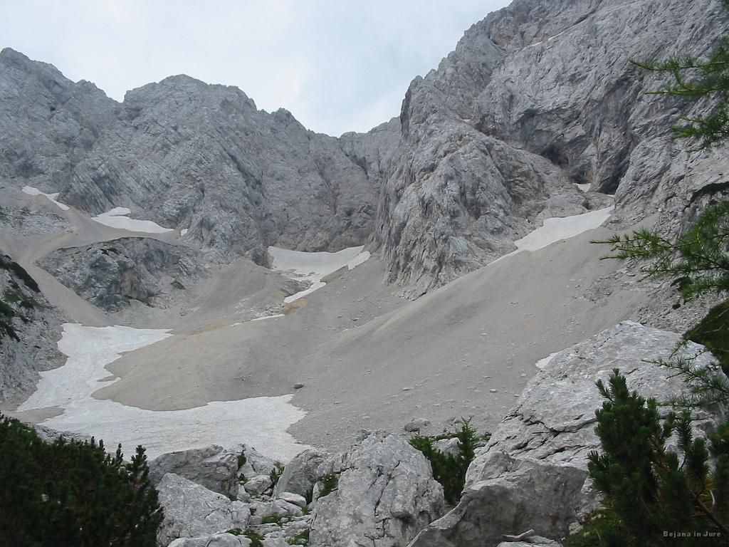 Slika_26.jpg - Ledenik pod Skuto, ki pa pridno izginja. Žal...