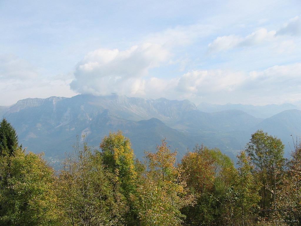 Slika_07.jpg - Ja Krn zebe v glavo. Odločil se je za pravo kučmo.
