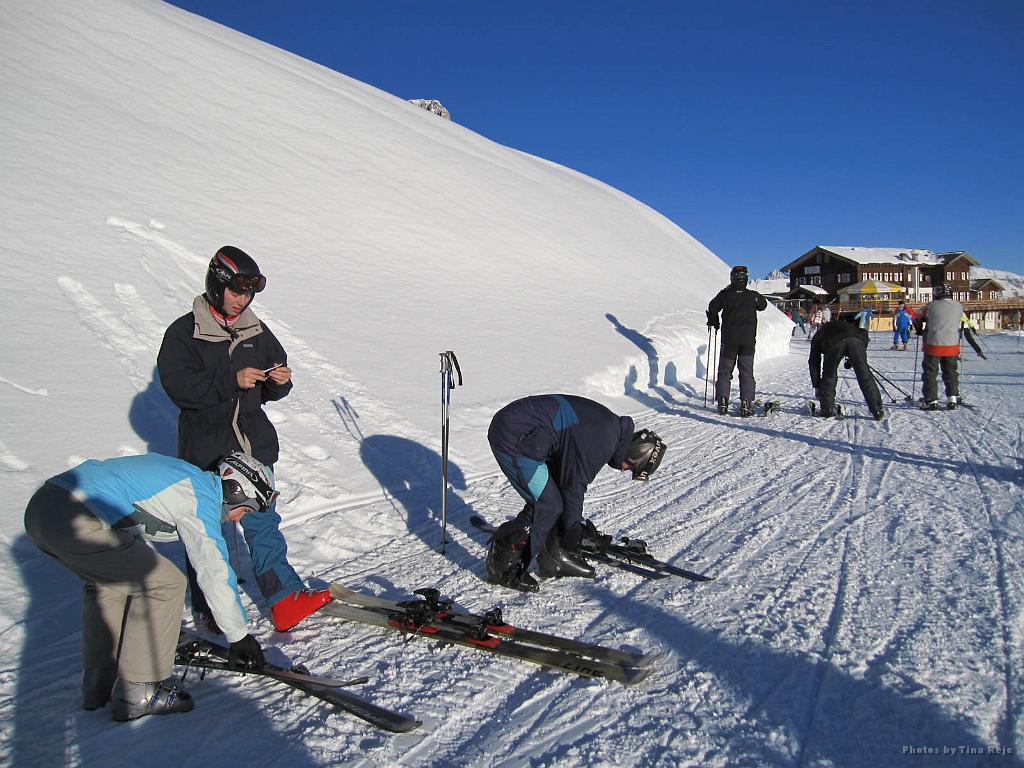 Slika_042.jpg - Pa dajmo..aja, nove smučke so opremljene s turnimi vezmi Fritschi Diamir Freeride Plus.