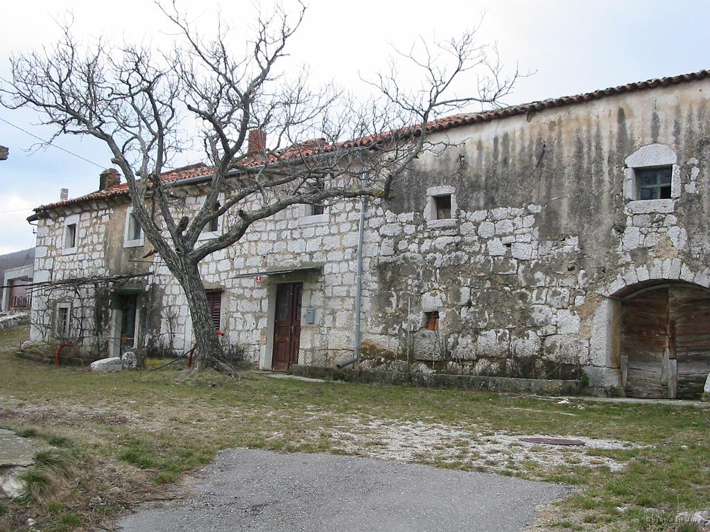 Slike_28.jpg - Stara arhitektura v kraju Podgorje.