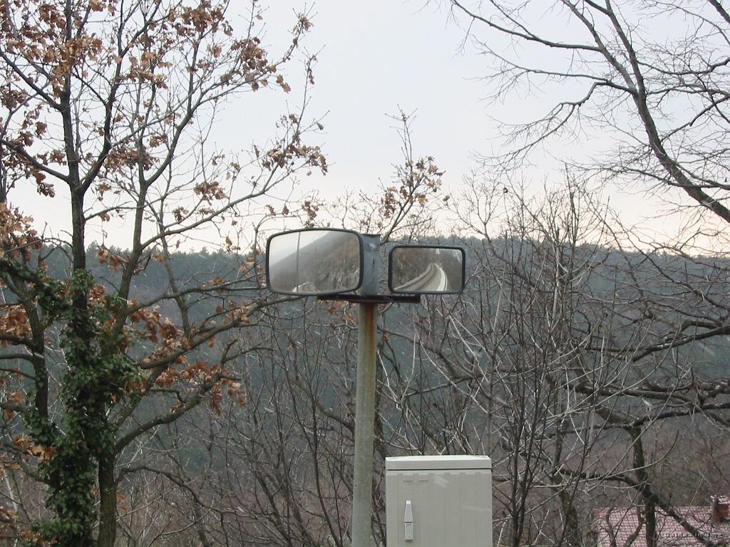 Slike_41.jpg - Preverjeno! Bližajoč vlak se kar dobro vidi!