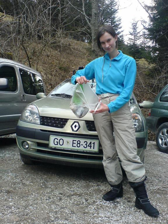 Slike_33.jpg - Kot vedno se je nabralo nekaj smeti in to tako najinih kot tudi od packov.