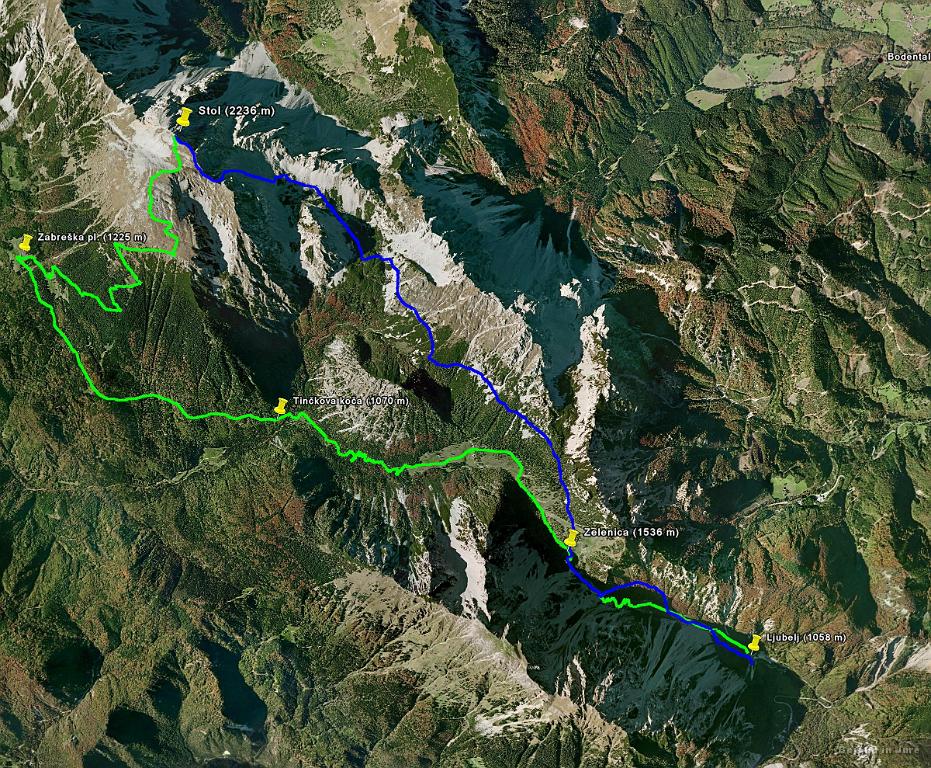 Slika_01.jpg - Štart je bil na Ljubelju ob 7:05. Pot naju je vodila preko Zelenice, po južnih pobočjih Vrtače do vrha Stola, kamor sva prispela ob 11:20. Po slabi urici uživanja v sončku in nekaj oblačkov, sva ob 12:05 krenila z vrha. Spust po južnem pobočju do Zabreške pl. je trajal 2 uri. Sledil je še rahel spust do Tinčkove koče in nato vzpon do Zelenice, kamor sva prispela ob 16:30. Po zasluženem pivu, sva se spustila do avta in zaključila krog ob 18:05.