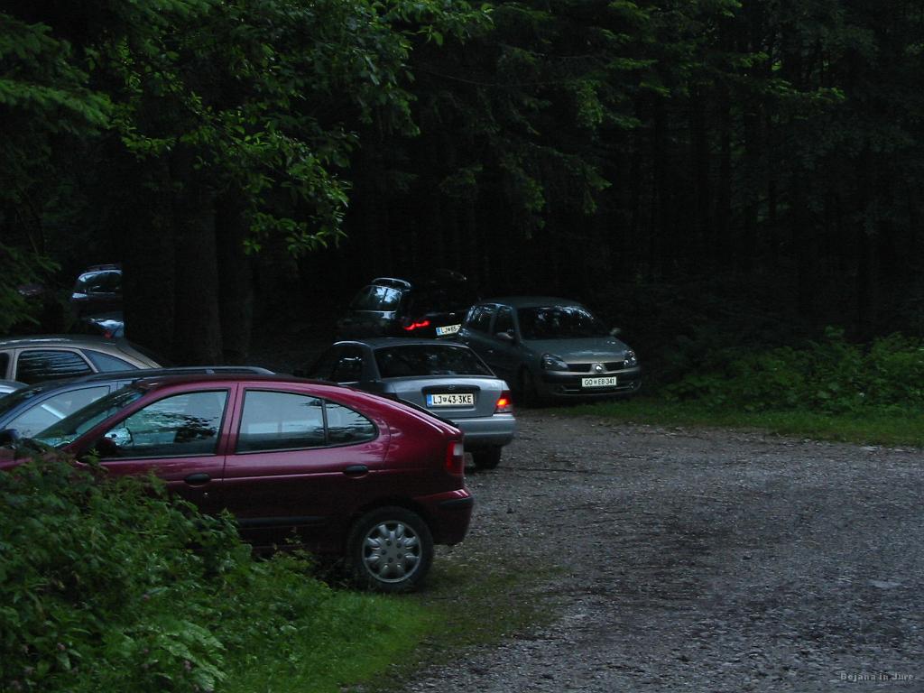 Slika_04.jpg - Gužva na parkirišču je napovedovala gužvo na poti in vrhu-prvo ne drži, drugo pa vsekakor.