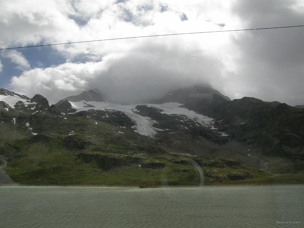 Slika_140.jpg - Ob poti želežniške trase St.Moritz-Tirano (Bernina Express).