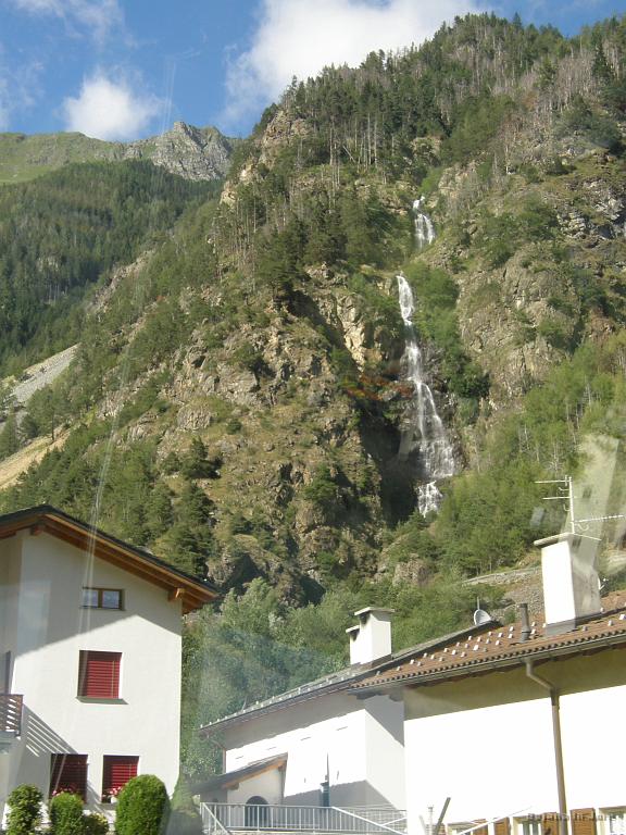 Slika_153.jpg - Ob poti želežniške trase St.Moritz-Tirano (Bernina Express).