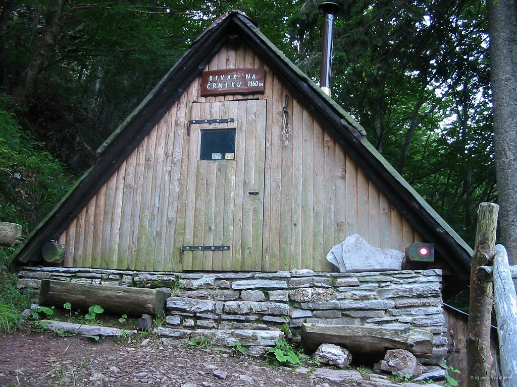 Slika_10.jpg - Bivak na Črniku (1160 m).
