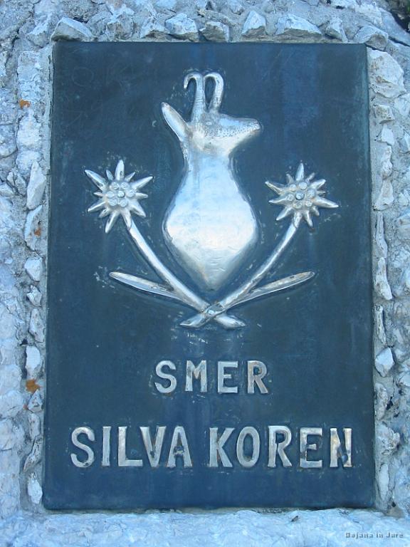 Slika_23.jpg - Je to ženska ali moški? Osebo mislim :) Po pravopisu bi se moški priimek moral sklanjati...