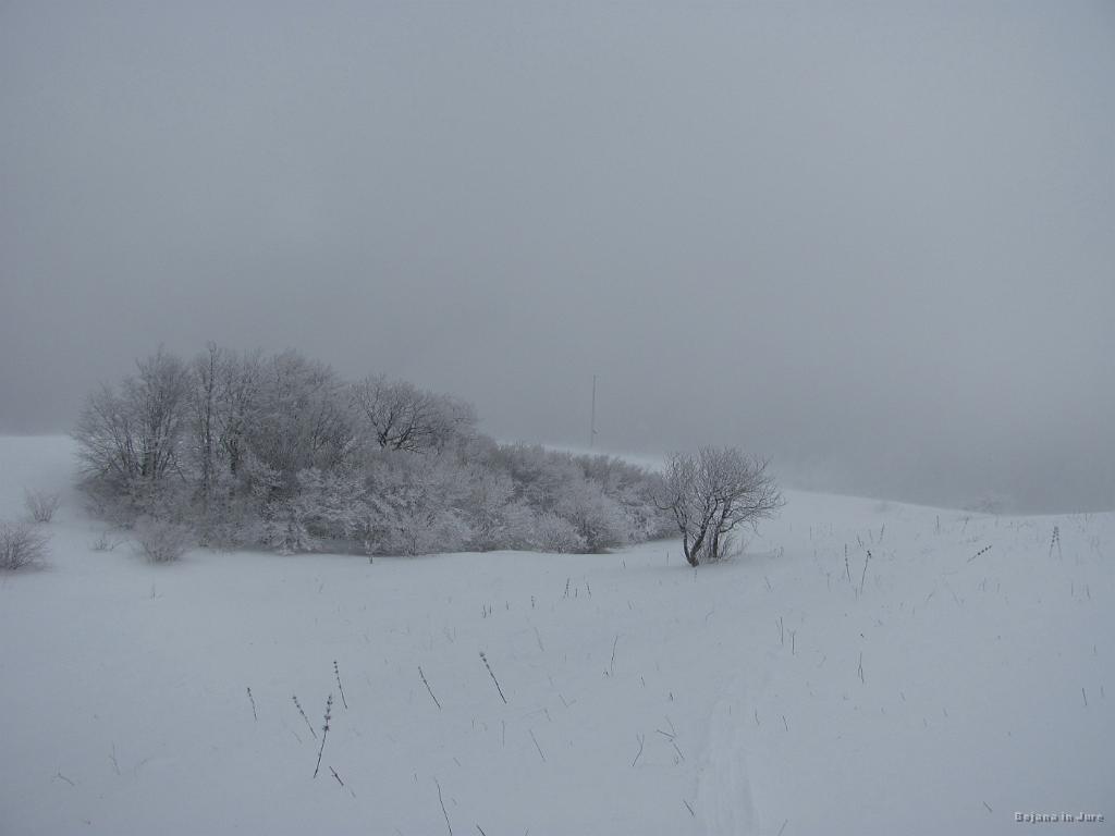 Slika_08.jpg - Čistina Slatne (914 m). Pogled ni lih za prehvalit!