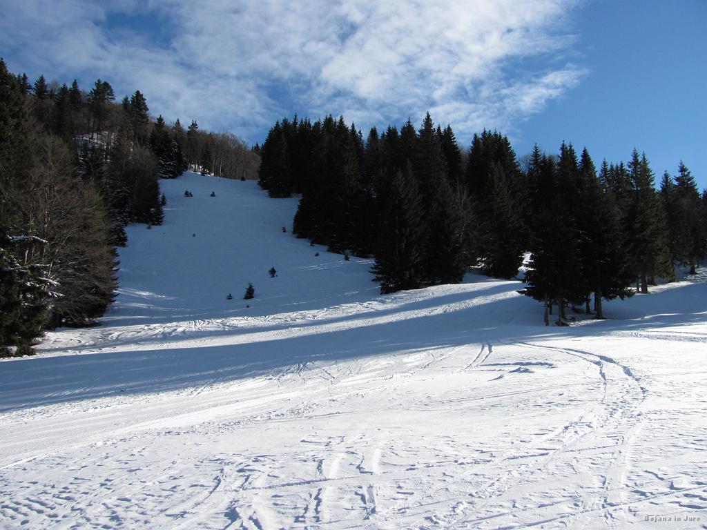 Slika_14.jpg - Planirana trasa spusta z Dravha, vendar sva jo malce spremenila, kajti našla sva bolj deviški teren.