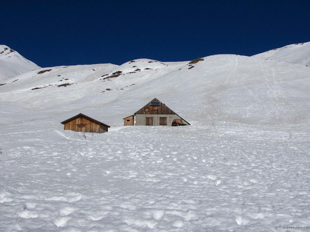 Slika_063.jpg - Hiška, najverjetneje planšarska koča.