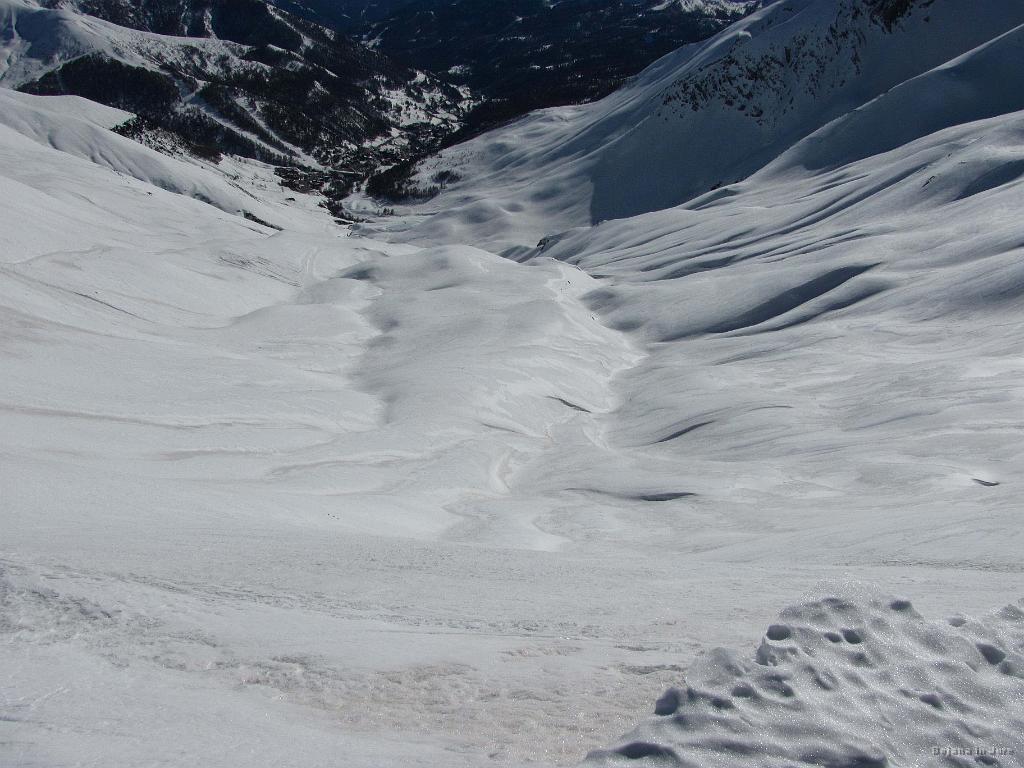 Slika_084.jpg - Pogled navzdol s Tete de la Sestriere (ostrivce, krativce in strešice vstavi po potrebi).