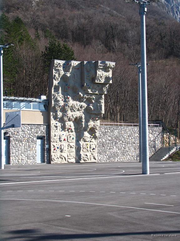 Slika_70.JPG - Umetna stena športnega parka.