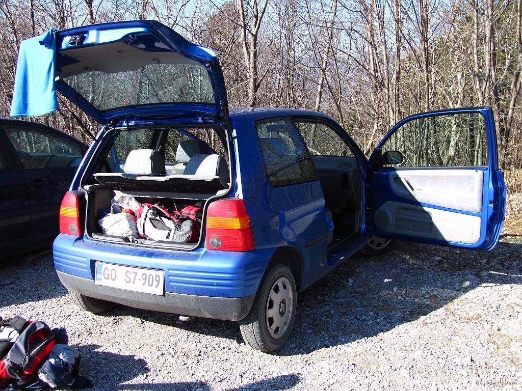 Slika_73.JPG - Ker sva Clia prodala in Berlinga še ni, je mama posodila Aroso za trenutne potrebe.