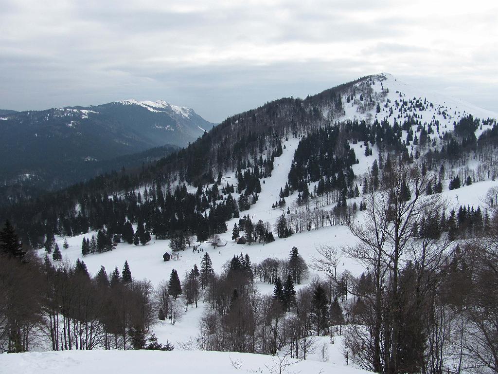 Slika_07.JPG - Pogled na smučišče.