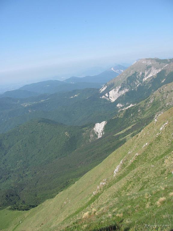 Slika_24.JPG - Slika ponazarja strmo pobočje vzpona.