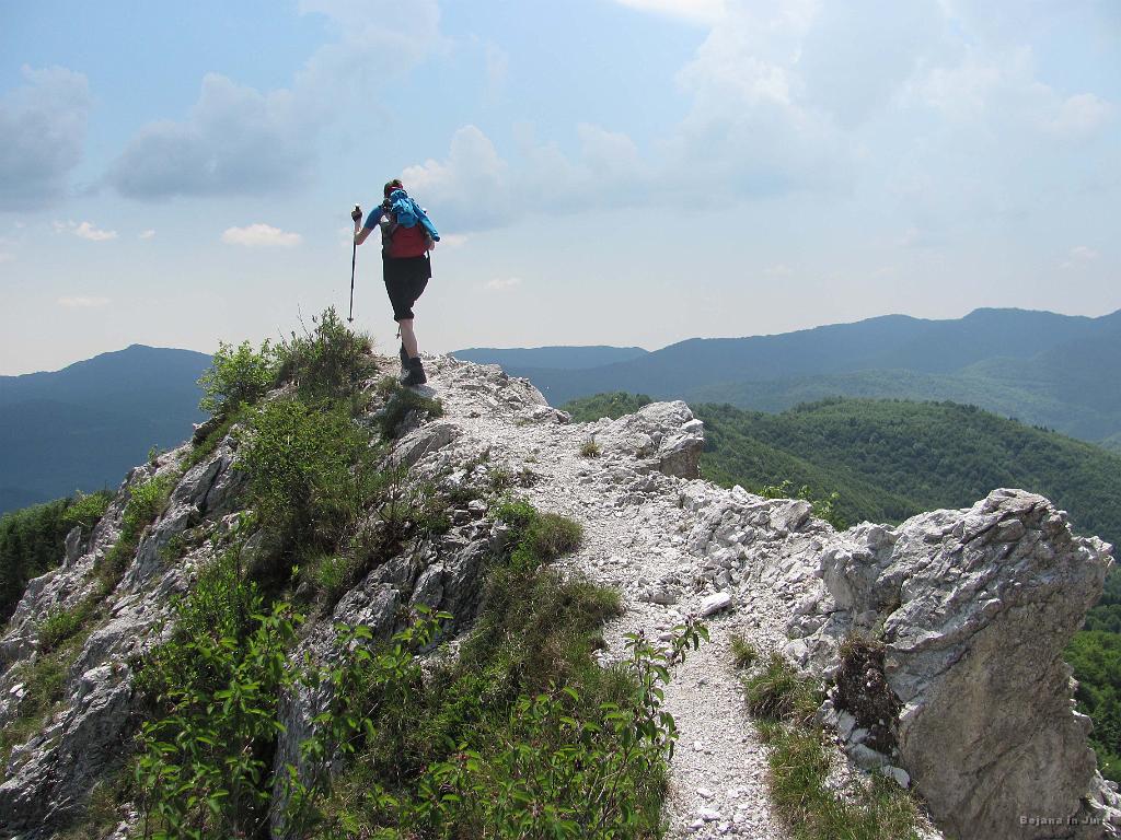 Slika_65.JPG - Nekje celo malce adrenalinsko speljana pot.
