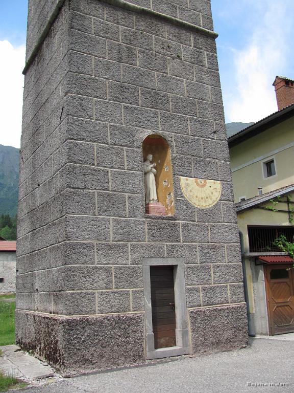 Slika_73.JPG - Detajl cerkve oz. samostojnega zvonika.