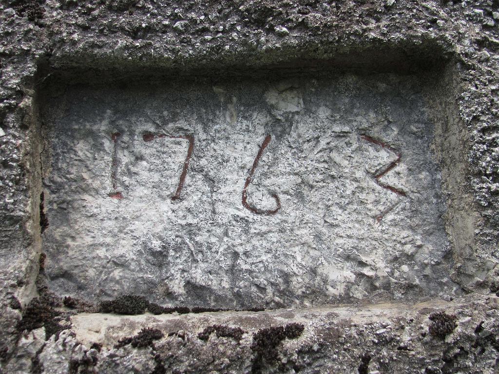 Slika_76.JPG - Na zvoniku je vpisana letnica 1763.