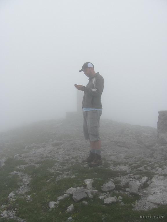 Slika_14.jpg - Matevž (Mate), ki je bil v drugi odpravi, na vrhu Snežnika.