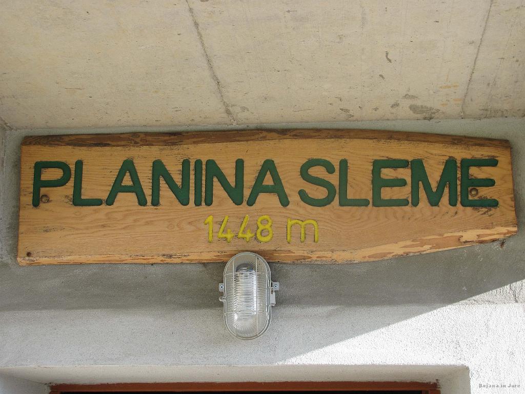 Slika_14.jpg - Popotresno prenovljena osrednja stavba.