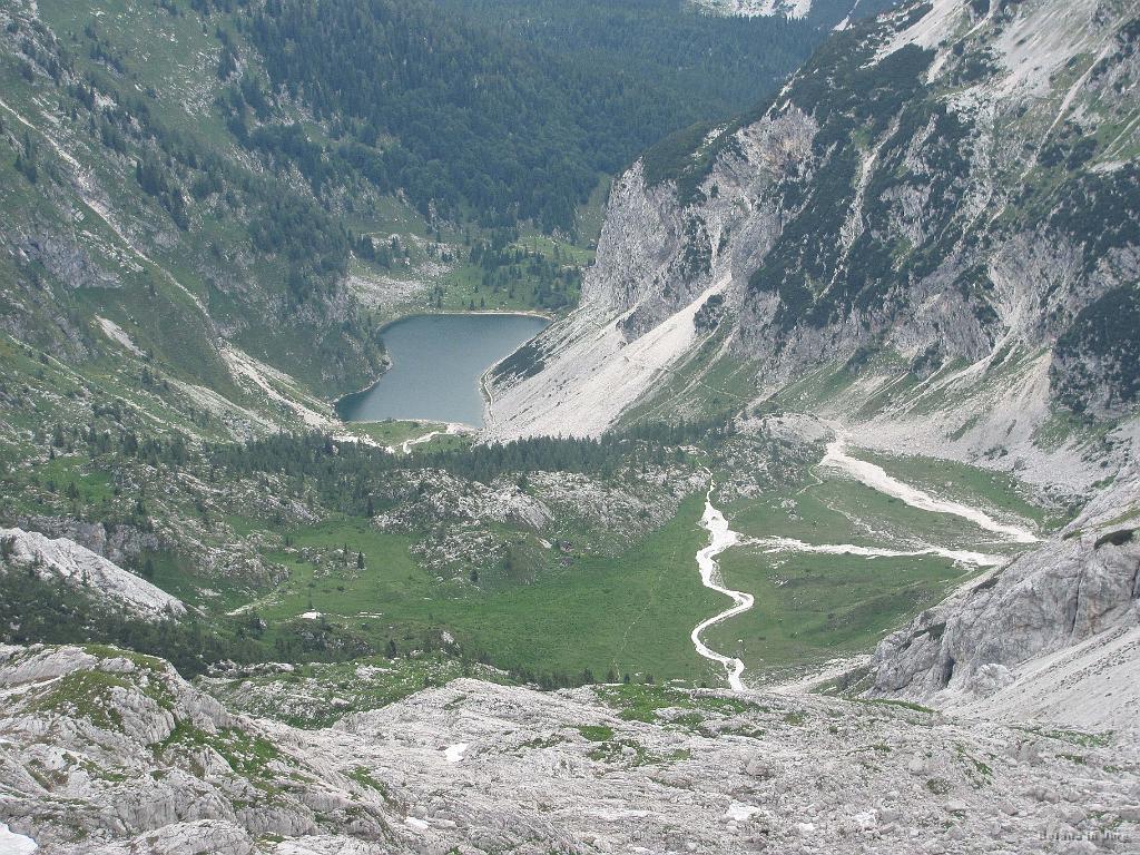 Slika_85.jpg - Krnsko jezero s prelepo okolico.