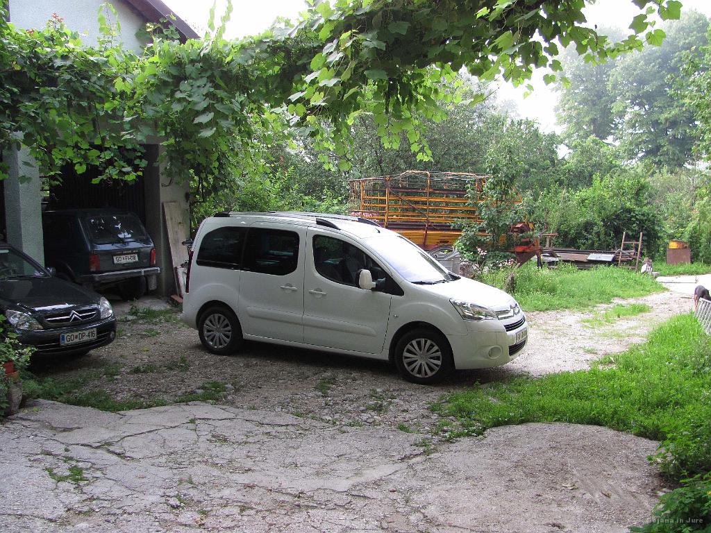 Slika_04.jpg - Najin nesojeni camping-berli. Prihod v ponedeljek zvečer.