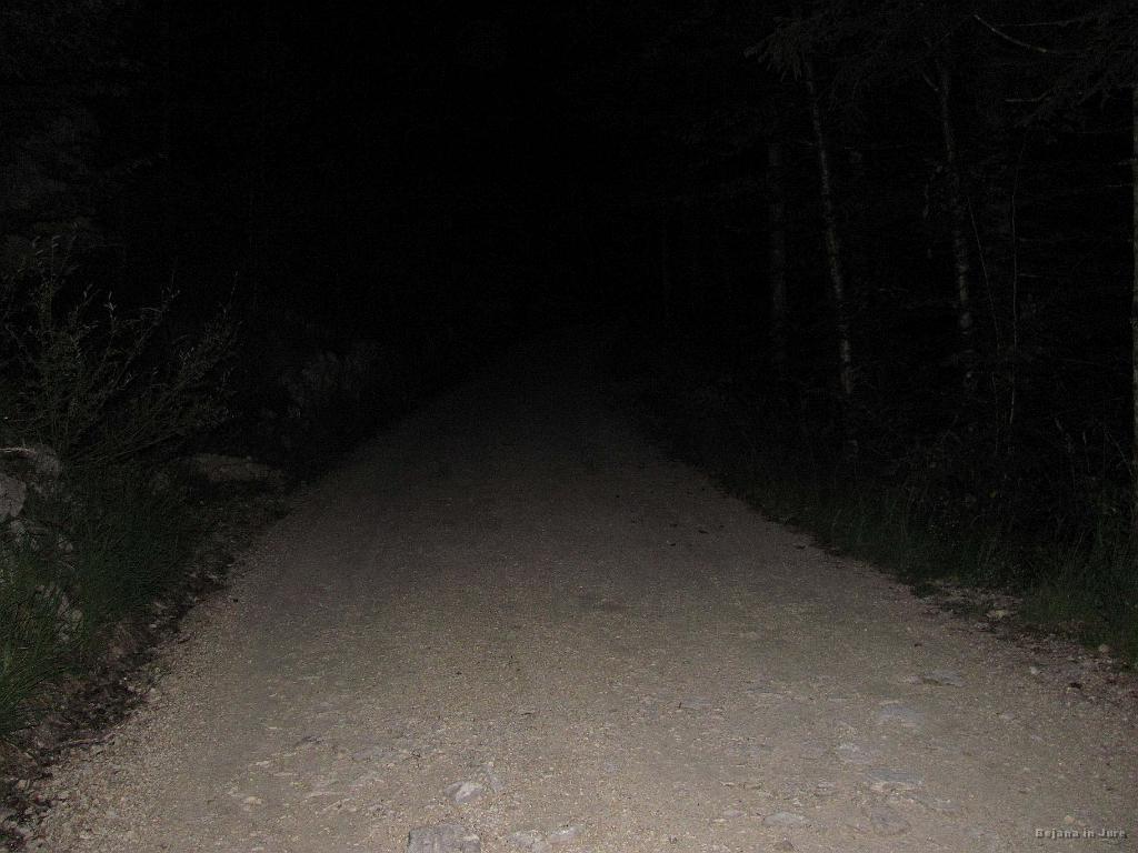 Slika_009.jpg - Pričetek ture ob 5:20, ko se je šele pričelo daniti.
