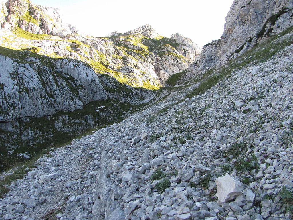 Slika_023.jpg - Še nekaj metrov do Luknje.