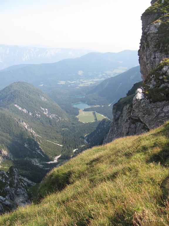 Slika_34.jpg - Pogled na Belopeška jezerca.