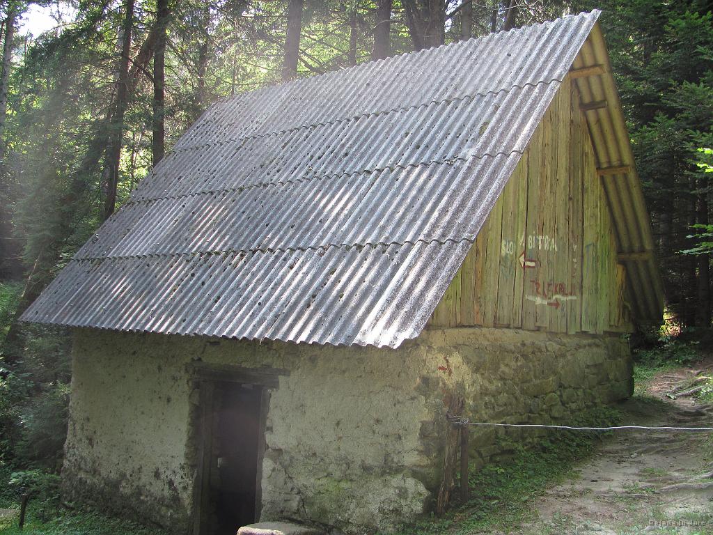 Slika_15.jpg - Najbolj ohranjena stavba mlina.