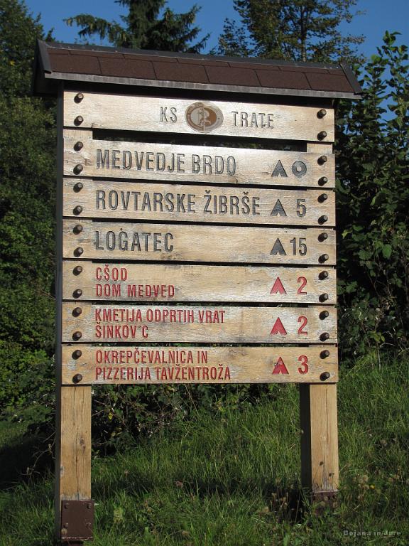 Slika_64.jpg - Za turiste je poskrbljeno. Še posebej priporočam kmetijo pri Šinkovcu.
