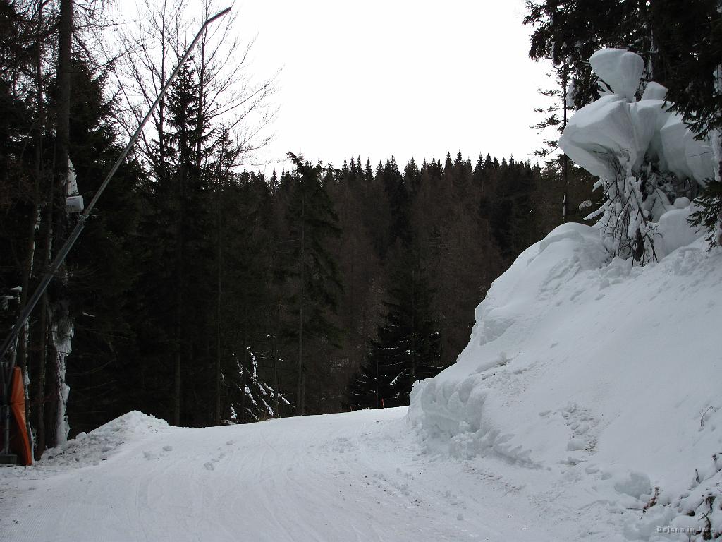 Slika_06.jpg - Povezovalna do talerčkov.