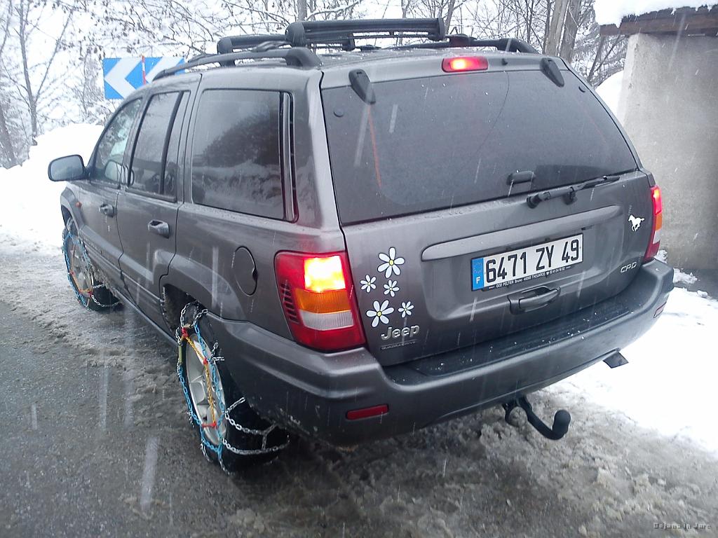 Slika_008.jpg - ...4x4 z verigami. No, naš avtobus je prišel s tem obstankom do Les Sybellesa brez težav.