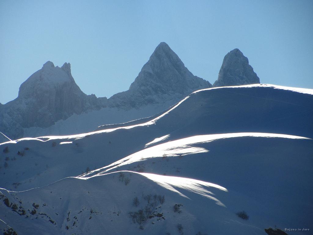 Slika_093.jpg - Spet te značilne špičke. Les Aiguilles d'Arves, 3514 m.