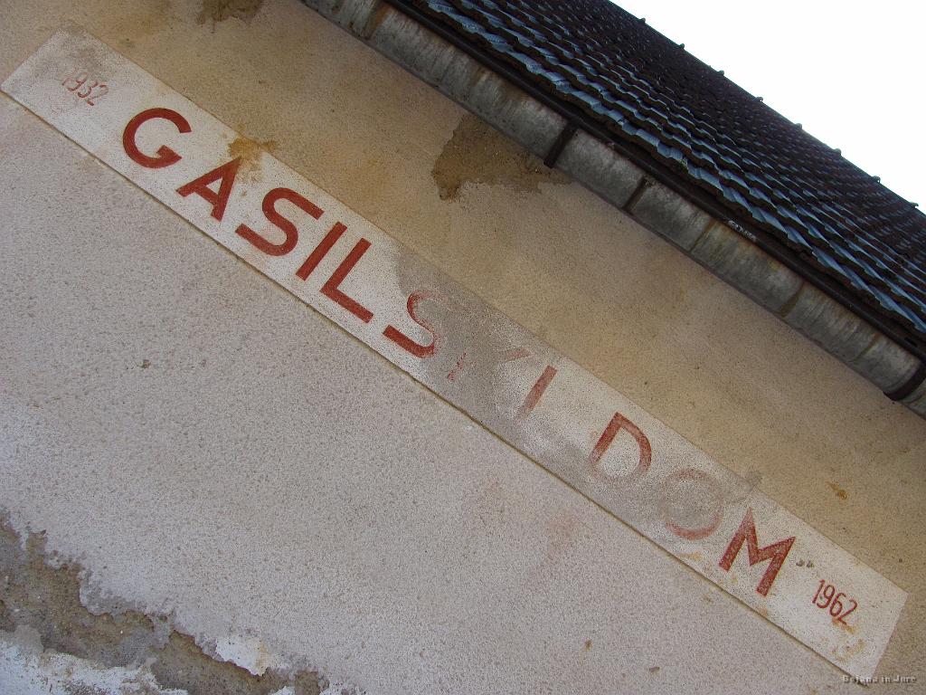 Slika_20.jpg - Imajo nov gasilski dom, ta stavba pa kljubuje zobu časa.
