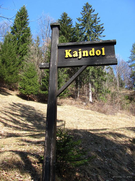 Slika_29.jpg - Izredno skrbno in lepo urejeni smerokazi.