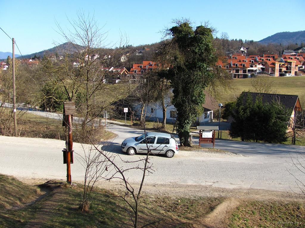 Slika_43.jpg - Pri Štirni so najine noge že zelo utrujene, žeja pa tudi nepopisna.