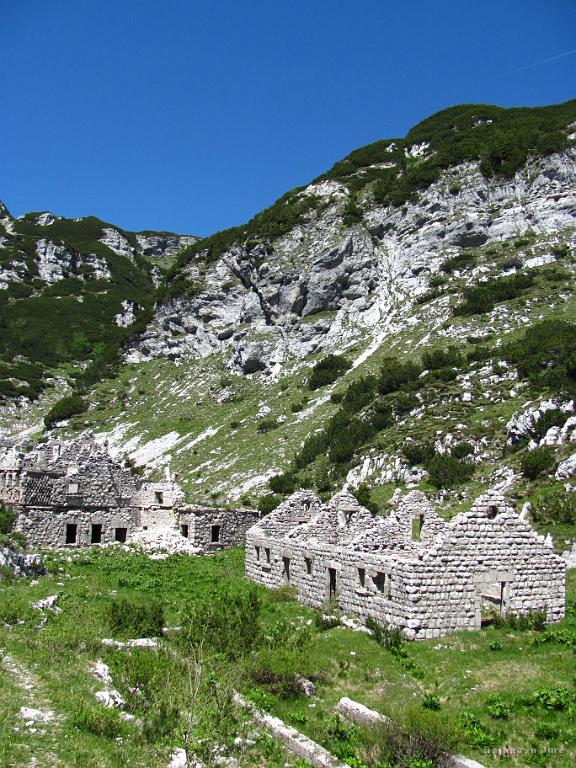 Slika_076.jpg - Sicer pa zelo dobro narejeno, saj je tu vsaj 90 let!
