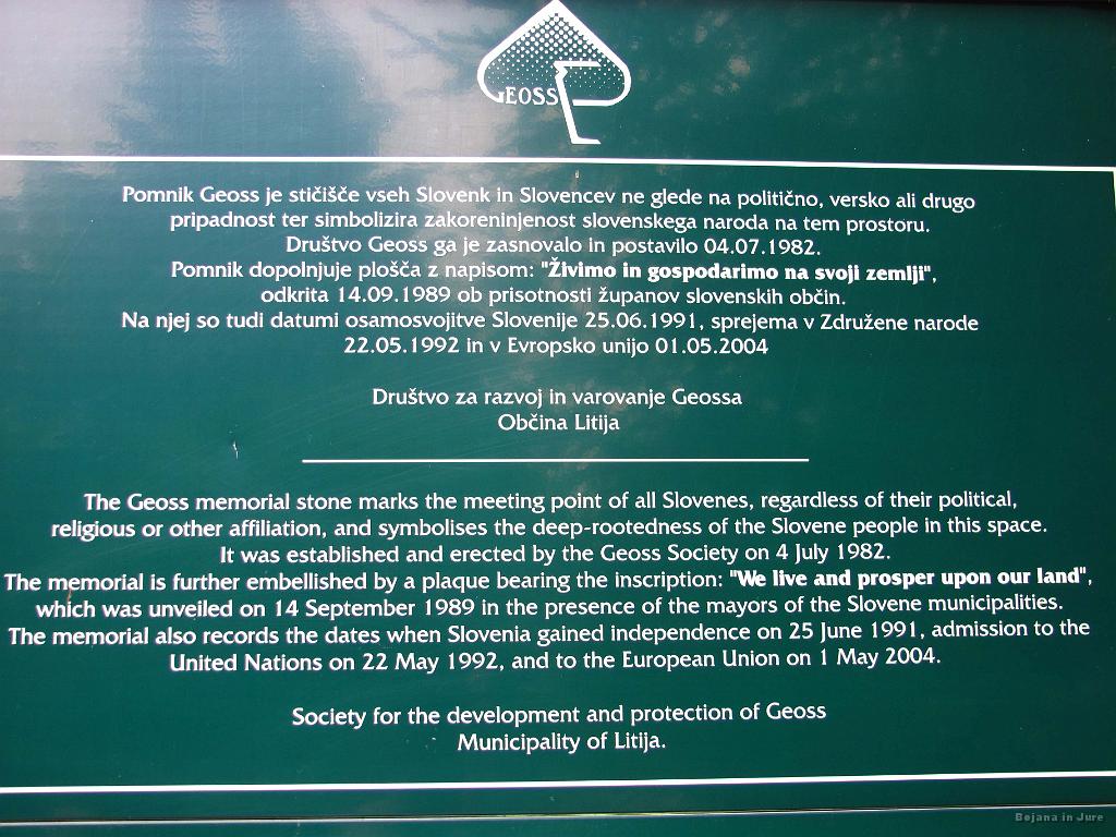 Slika_004.jpg - Neverjetno, kako sva zadela dan obiska, saj sva bila tam ravno 25. junija. Kar naj imajo svoje govore in ideološka kreganja v prestolnici, tu je ta pravo središče.
