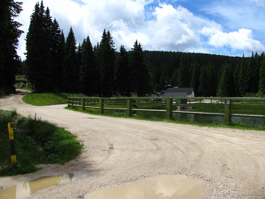Slika_049.jpg - Mašin žaga in spodnje postaje sedežnic.