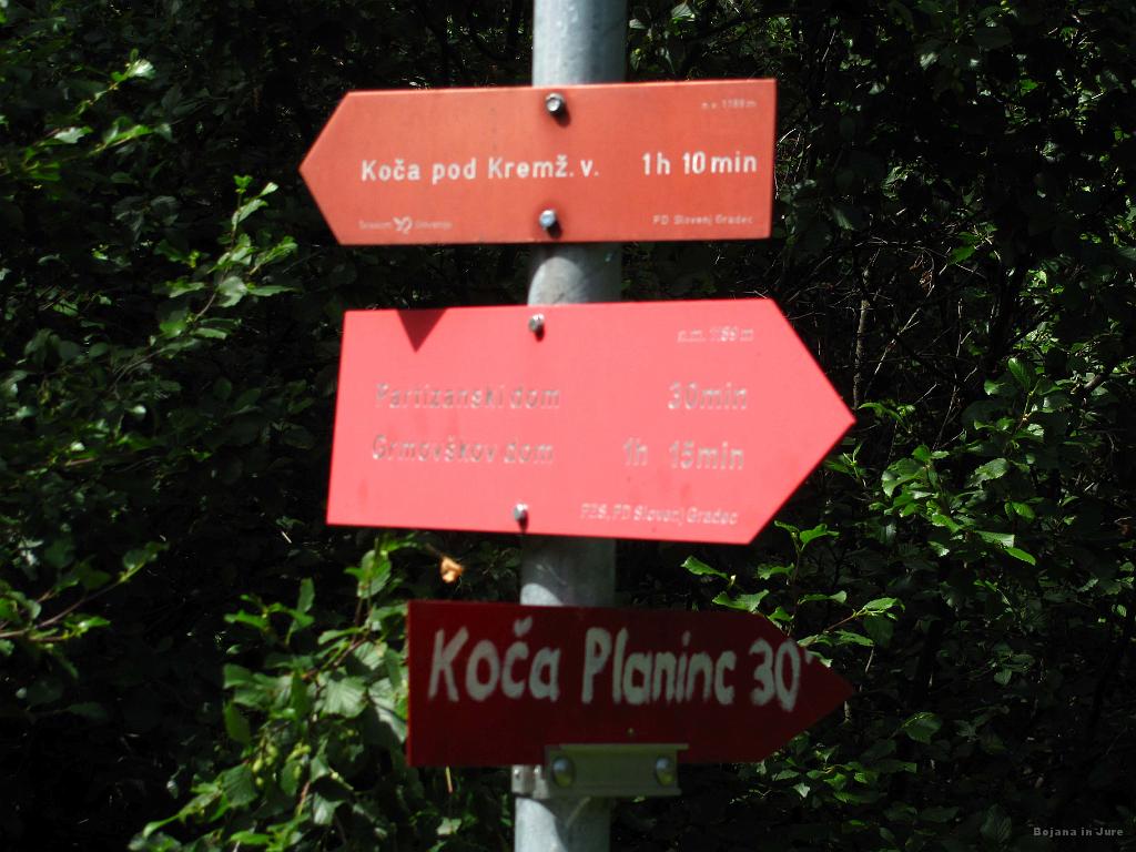 Slika_210.jpg - Na sedlu, še pol ure do Partizanskega doma.