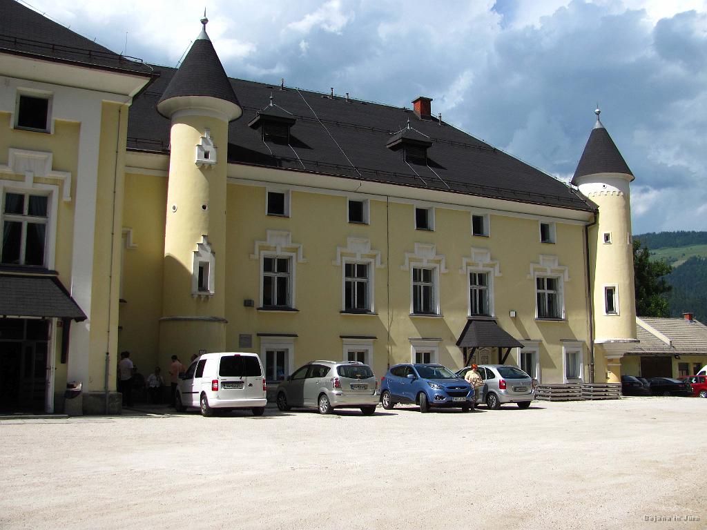Slika_295.jpg - Dvorec Bukovje, ki so ga zgradili v 18. stoletju po tem, ko je Pukštajn že drugič pogorel.
