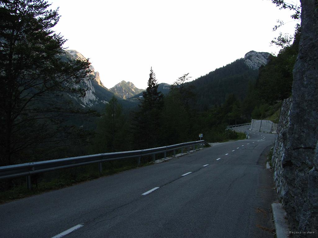 Slika_15.jpg - No, Vršič je že viden. To pa res ni nekaj hudega.