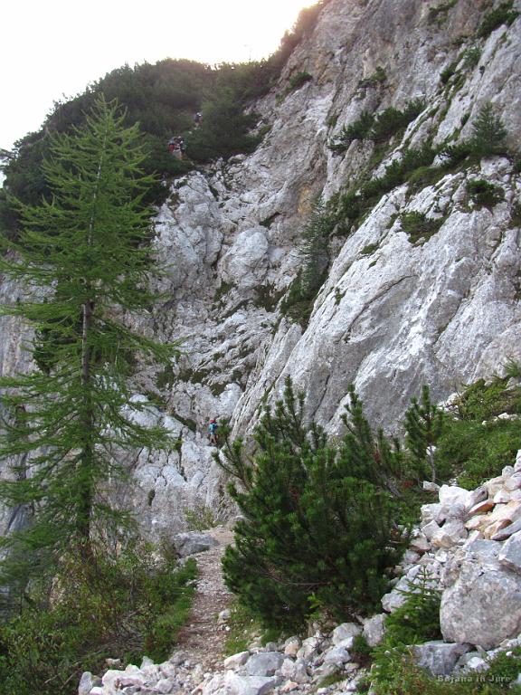 Slika_34.jpg - Ob vstopu v smer uzreva gnečo. Ja, ne bo šlo v 3,5 urah, saj v gneči ne moreš prehitevati.