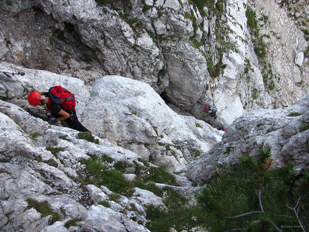 Slika_38.jpg - Dejansko sva ta del preplezala z zbranostjo, vendar z nasmehom na ustih, kajti začetek je bil res tisti pravi!