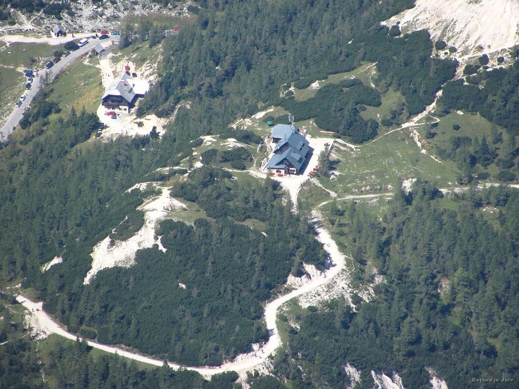 Slika_71.jpg - Če pozumaš pa ni tako daleč :) Poštarski in Tičarjev dom.