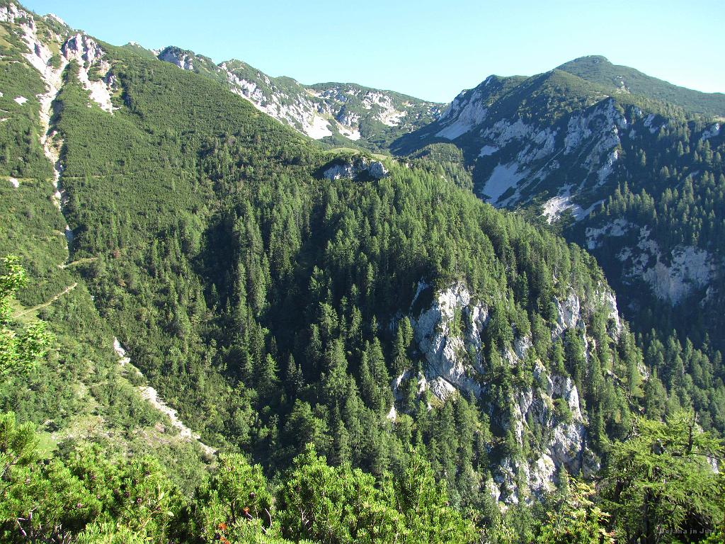 Slika_14.jpg - V to smer gremo.