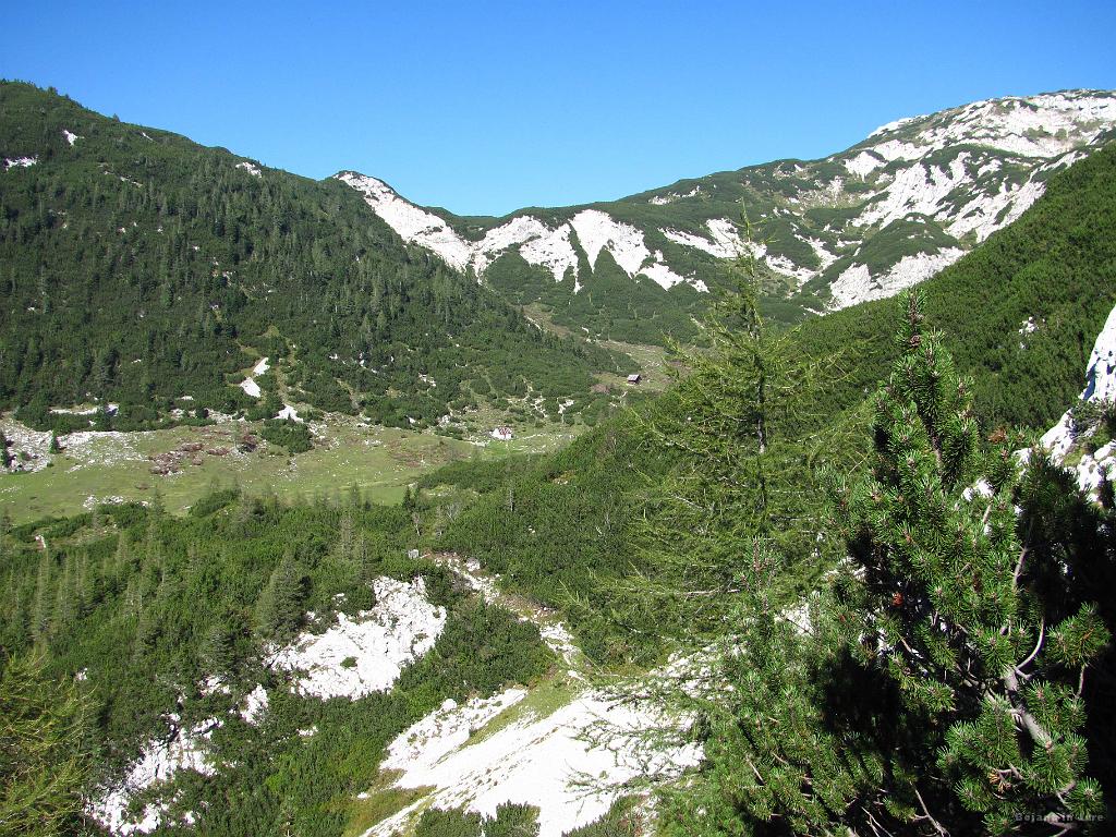 Slika_64.jpg - Še zadnji pogled nazaj preden zavijemo okrog griča.